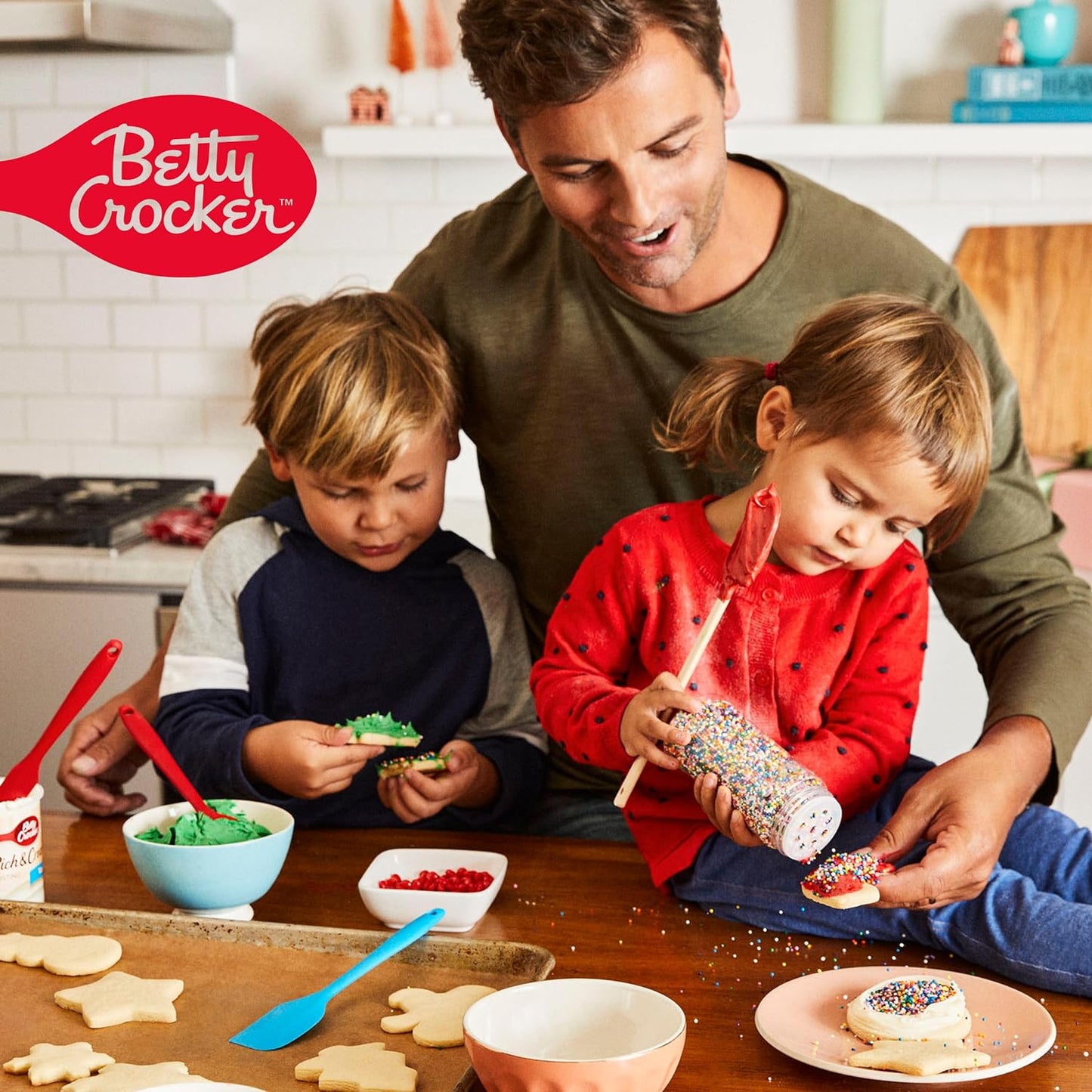 Betty Crocker Delights Super Moist Strawberry Cake Mix, 13.25 oz.