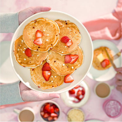 Bob’s Red Mill White Chocolate & Strawberry Pancake/Waffle Mix, 20 Ounce (Pack of 1) – Just Add Water, Makes 32-40 Pancakes per Bag