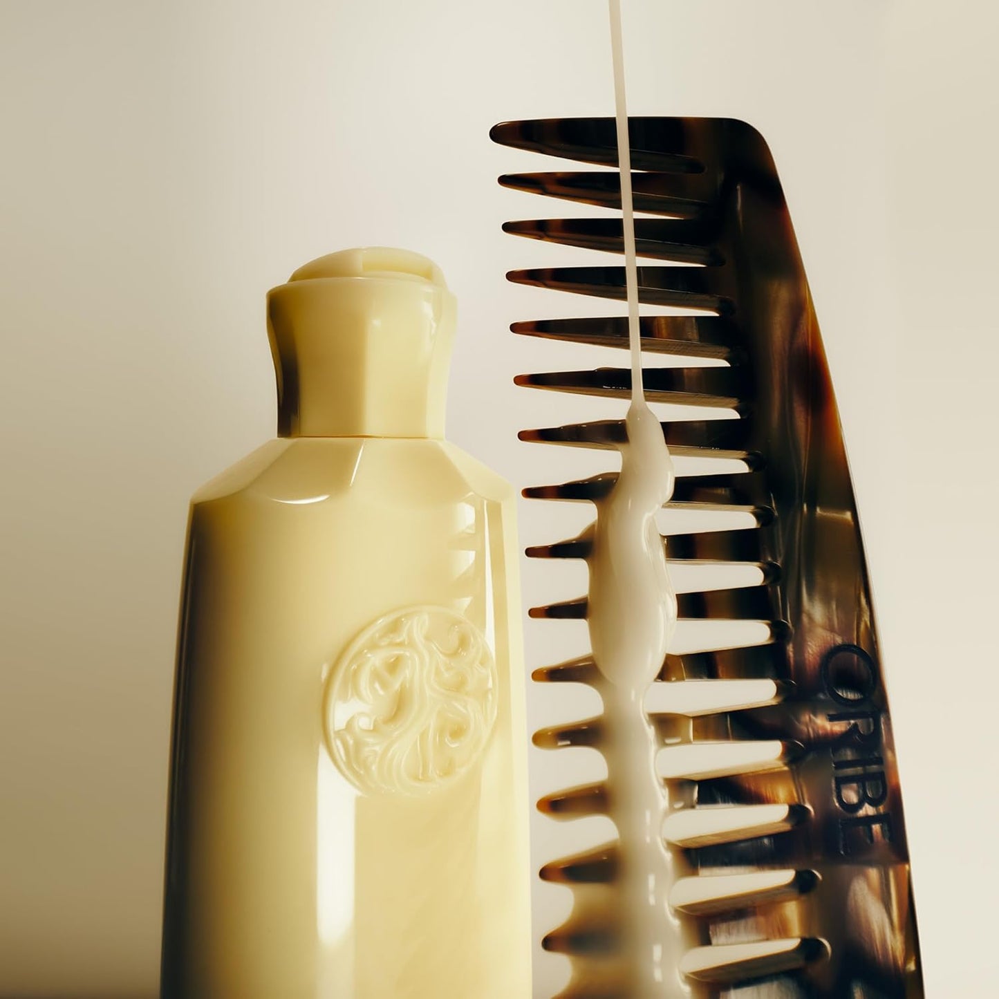 Oribe Hair Alchemy Fortifying Treatment Serum - Prevents Breakage & Strengthens Fragile Hair - Hydrates & Enhances Softness With 450° F Heat Protection - For Weak, Brittle Hair - 5.9 oz